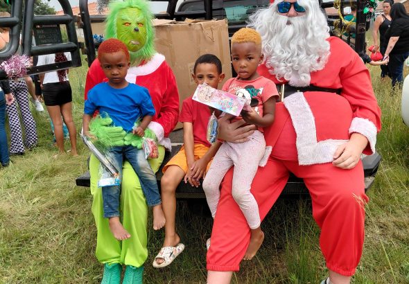 playoutdoor-christmas-in-the-vaal-tradition-2