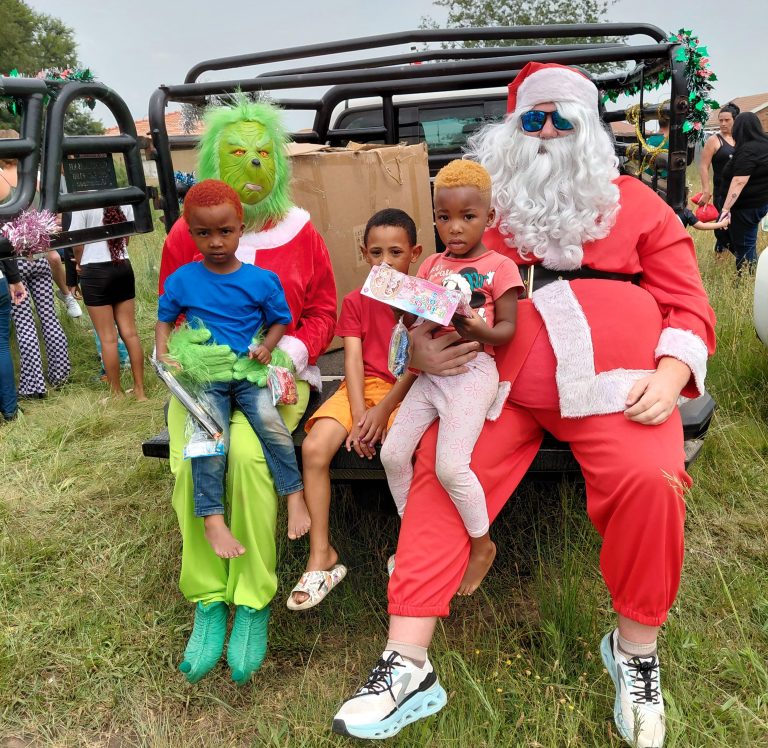 playoutdoor-christmas-in-the-vaal-tradition-2